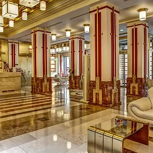 4* Отель Majestic Plaza