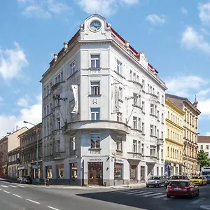 4* Отель Gloria